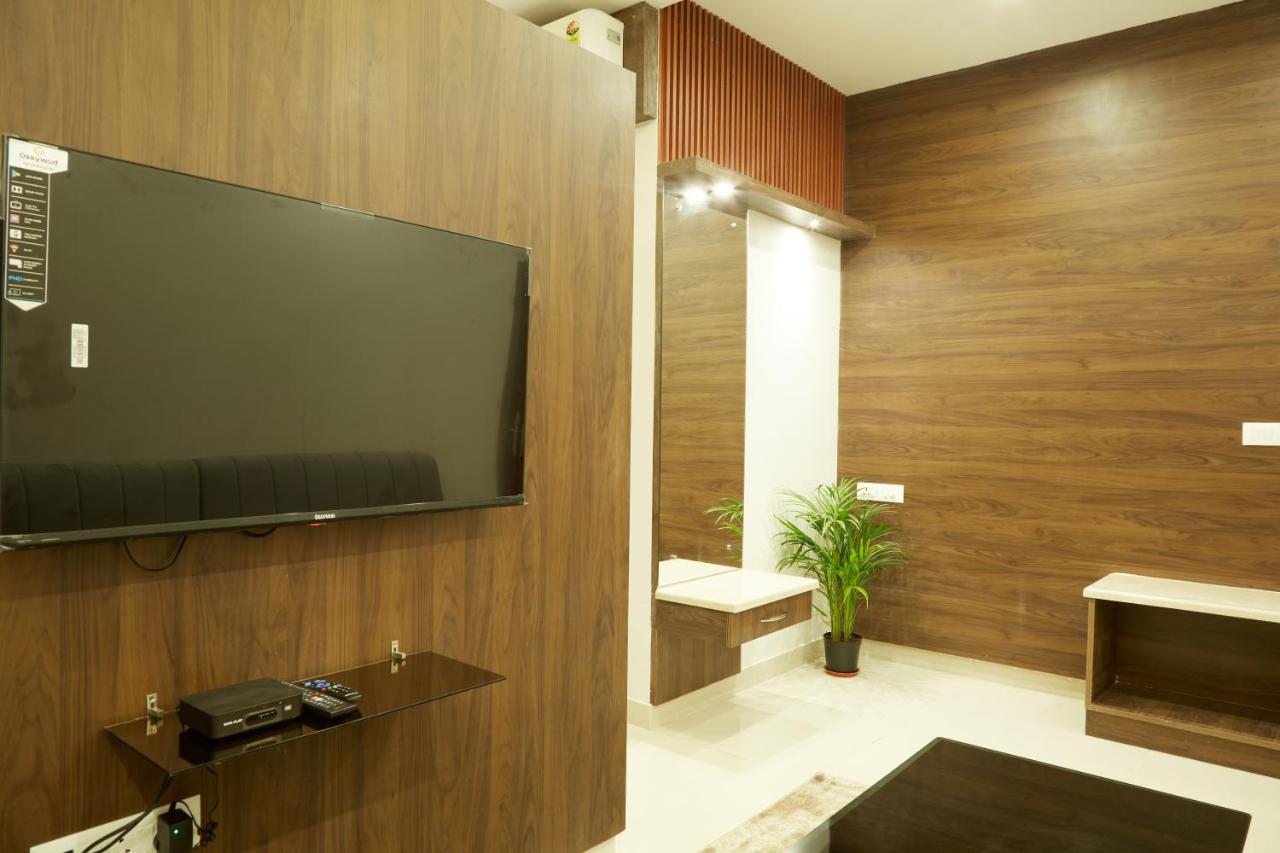 Vovo Premier Hotel بنغالور المظهر الخارجي الصورة