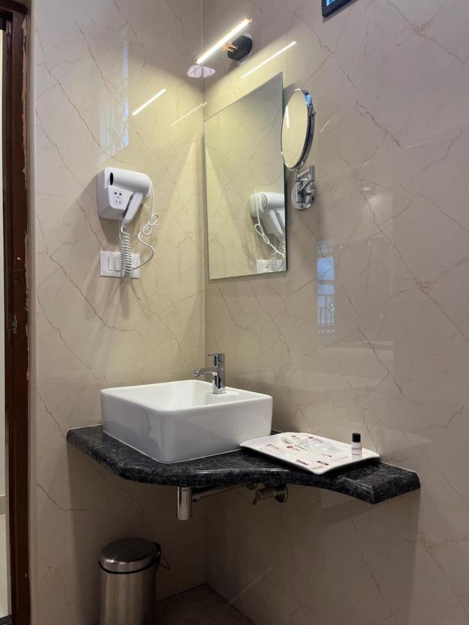 Vovo Premier Hotel بنغالور المظهر الخارجي الصورة